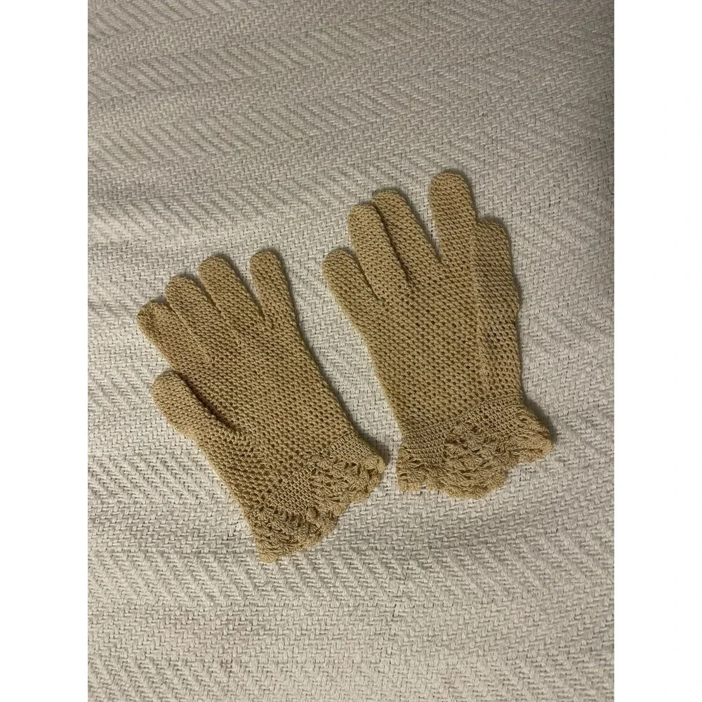 Vintage Ivory Crochet Lace Gloves Floral Victorian Style Cottagecore Cream Small